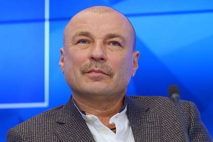 Александр Жулин - Тренер по фигурному катанию сравнил удаленную работу с резиновыми женщинами - lenta.ru