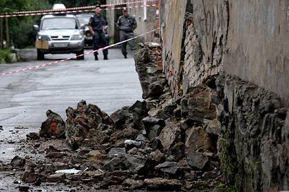 Россиянка выбила у чиновников миллионы рублей за квартиру - lenta.ru - Астрахань