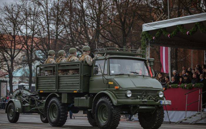 Любая информация о капитуляции — фейк! Минобороны издало буклет "Если завтра война" - lv.sputniknews.ru - Рига - Латвия