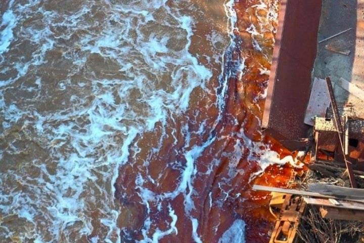 Владимир Путин - Путин объявил ЧС федерального характера в Норильске из-за разлива нефти - gazeta.a42.ru - Россия - Норильск