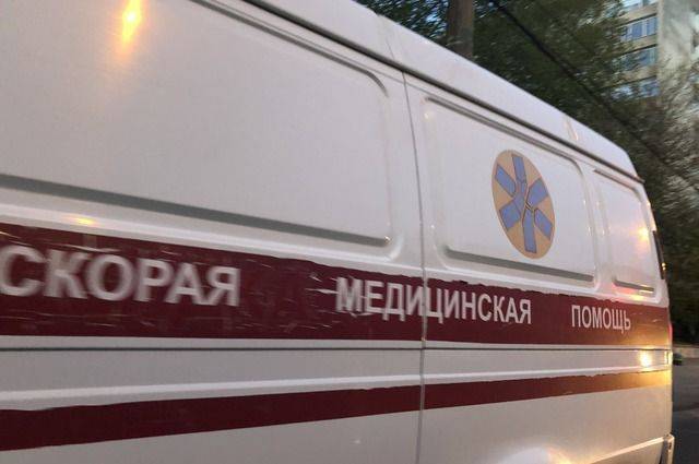 В Югре на трассе перевернулся автобус с 14 вахтовиками - aif.ru - Сургут - Югра