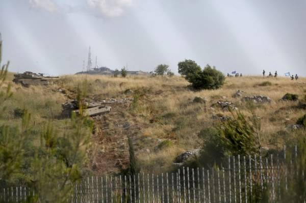 Инцидент на границе: ливанские гранатомётчики остановили израильские танки - eadaily.com - Израиль - Ливан