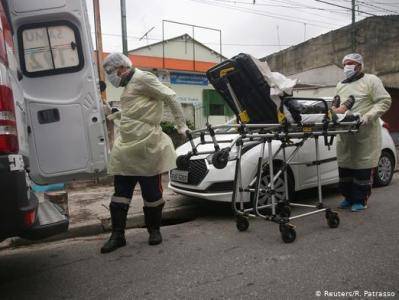 В Бразилии зафиксировано рекордное число смертей из-за коронавируса за сутки - news.am - Армения - Италия - Бразилия