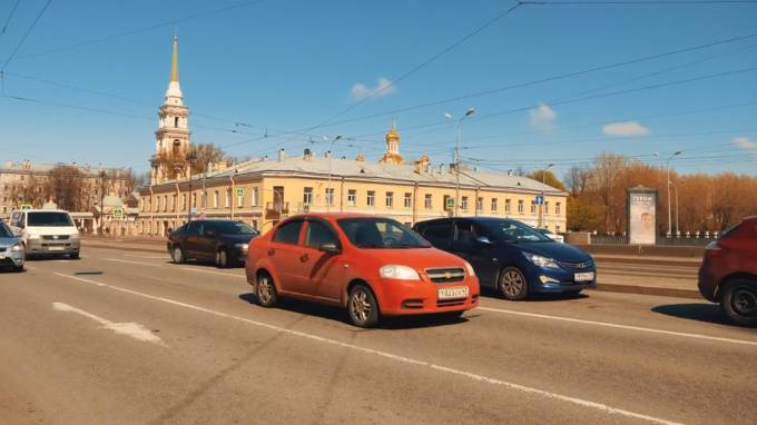 Какие автомобили попадают под льготное автокредитование - piter.tv - Россия - Sandero - county Logan