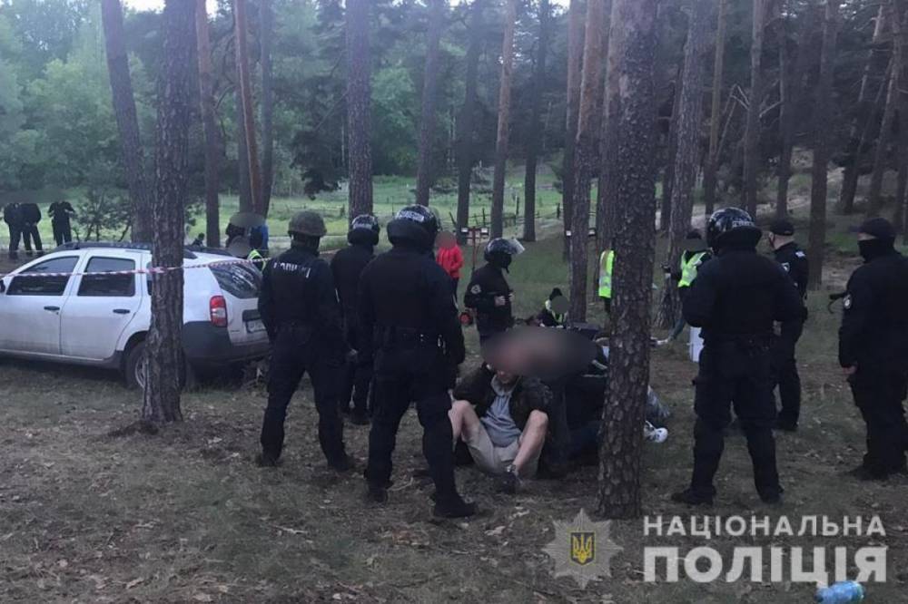 В Харьковской области группа мужчин порезала колеса и обстреляла окно полицейского авто - vkcyprus.com - Харьковская обл. - район Краснокутский