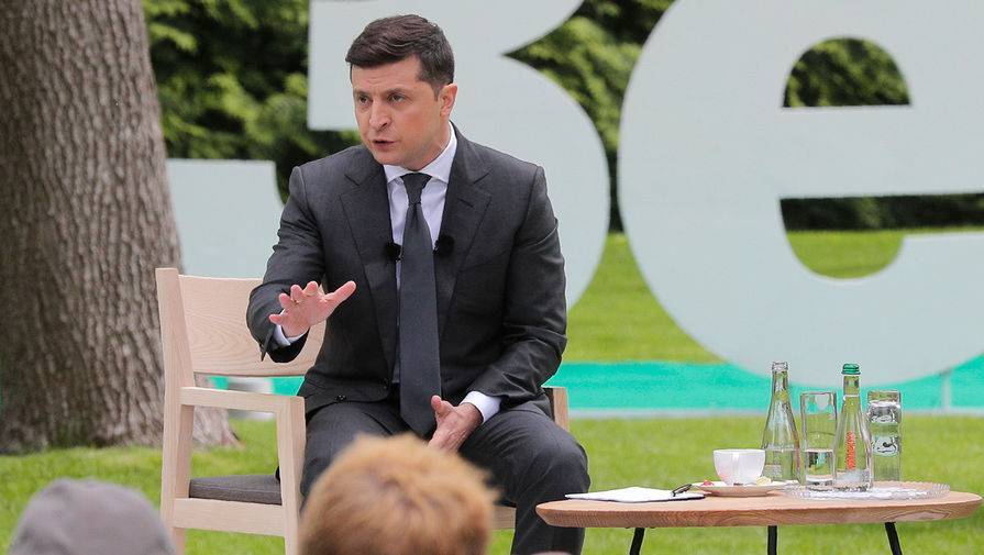 Владимир Зеленский - Зеленский готов заплатить штраф, если нарушил карантин - gazeta.ru - Украина - Хмельницкая обл.
