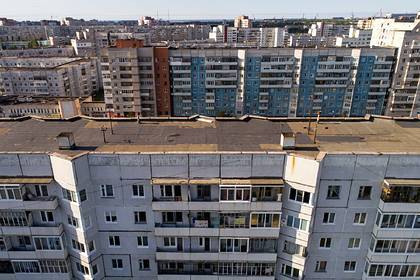 В крупнейших городах России рухнула стоимость жилья - lenta.ru - Москва - Россия - Ленинградская обл. - Санкт-Петербург - Екатеринбург - Московская обл. - Архангельск