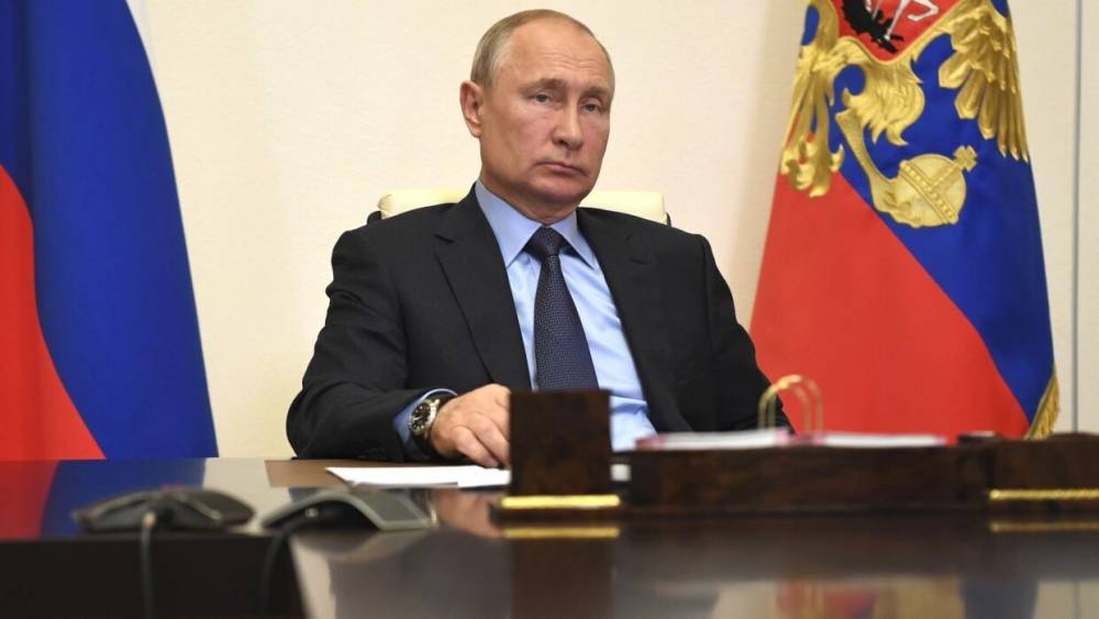 Владимир Путин - Борис Джонсон - Дмитрий Песков - Путин отклонил приглашение Джонсона на саммит по вакцине от COVID-19 - riafan.ru - Москва - Россия - Англия