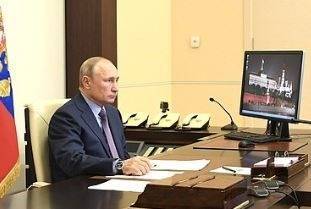 Владимир Путин - Наталья Комарова - Александр Моор - Путин разрешил Комаровой идти на третий губернаторский срок в ХМАО, но с двумя условиями - znak.com - Россия - Тюменская обл. - Югра