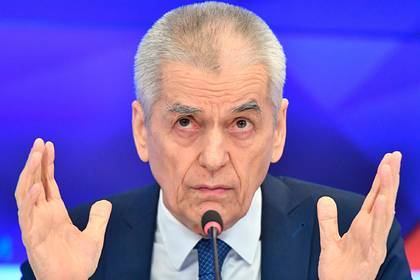 Геннадий Онищенко - Устремившимся за рубеж во время пандемии россиянам дали совет - lenta.ru - Россия - Испания