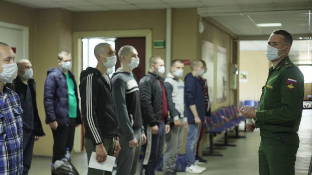 В Воронежской области 1,5 тыс. выпускников школ освободили от призыва в армию - vestivrn.ru - Воронежская обл.