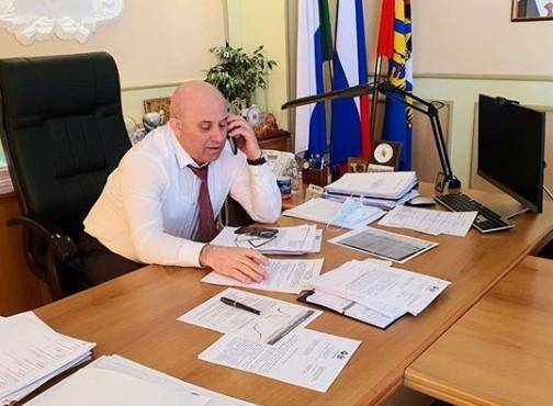 Сергей Кравчук - Мэр Хабаровска Сергей Кравчук ушел на самоизоляцию из-за коронавируса в семье - actualnews.org - Хабаровск