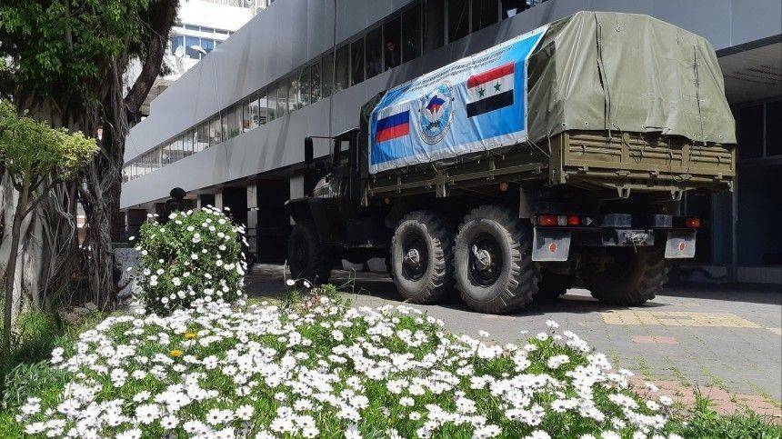 Российские военные доставили гуманитарную помощь для жителей Алеппо - 5-tv.ru - Россия - Сирия - г. Алеппо