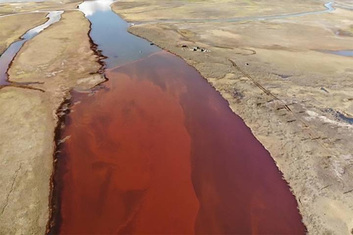 Стала известна площадь разлива нефтепродуктов на ТЭЦ-3 в Норильске - mk.ru - Красноярский край - Норильск