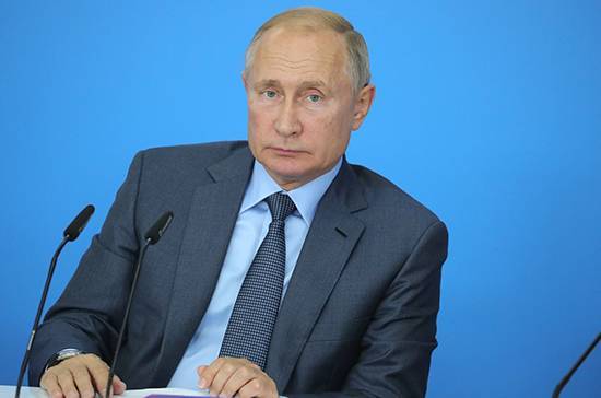 Владимир Путин - Наталья Комарова - Александр Никитин - У Комаровой есть основания претендовать на избрание главы ХМАО, считает Путин - pnp.ru - Россия - Югра - Тамбовская обл.