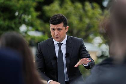 Владимир Зеленский - Виктор Ляшко - Главный санитарный врач Украины заступился за нарушившего карантин Зеленского - lenta.ru - Украина