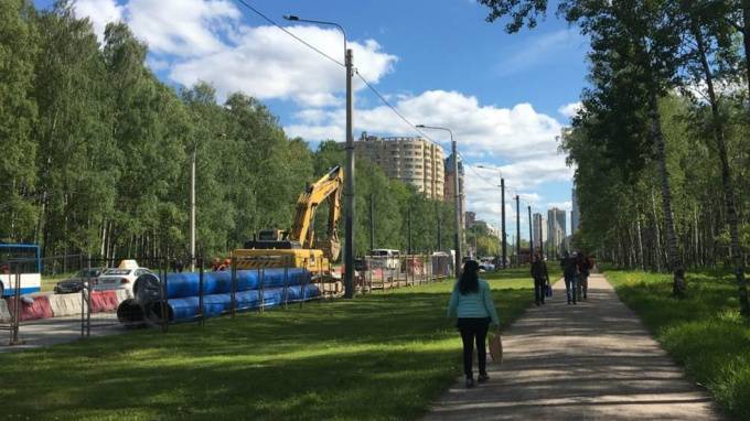 "Водоканалу" грозит штраф за несогласованную реконструкцию водопровода на Ветеранов - piter.tv - Санкт-Петербург