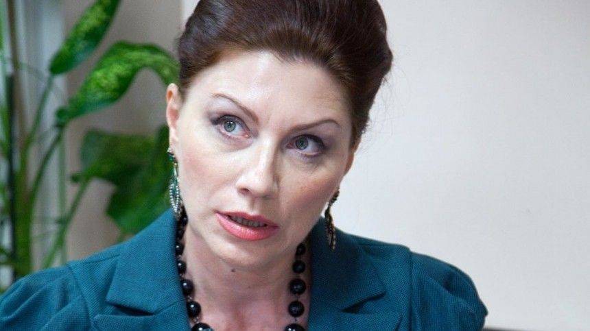Роза Сябитова - «Что-нибудь откопаем»: Роза Сябитова насмешила фанатов образом деревенской свахи - 5-tv.ru