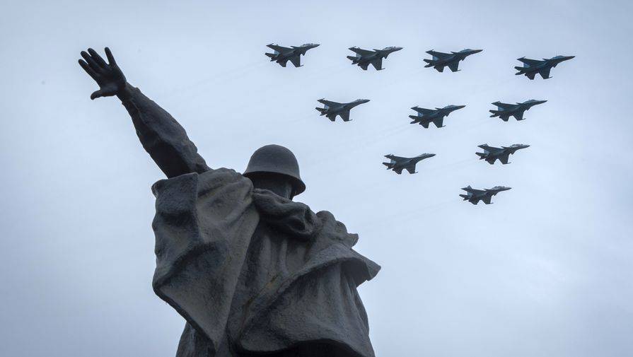Ночную репетицию парада Победы в Москве перенесли - gazeta.ru - Москва - Россия