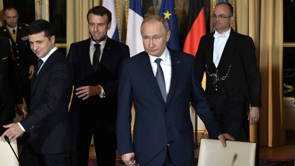 Аннегрет Крамп-Карренбауэр - В ДНР назвали причину, почему Украина хочет убрать Россию из переговоров по Донбассу - riafan.ru - Россия - Украина - Киев - Германия - ДНР - Берлин - ЛНР - Донецкая обл.