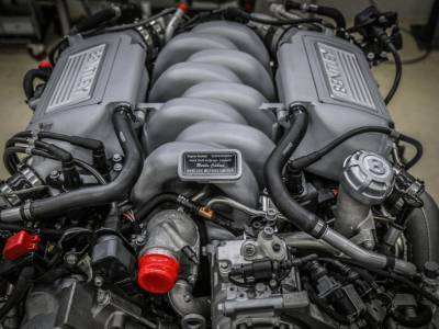 Bentley - Bentley выпустила свой последний мотор V8 объемом 6,75 литра - live24.ru - Англия