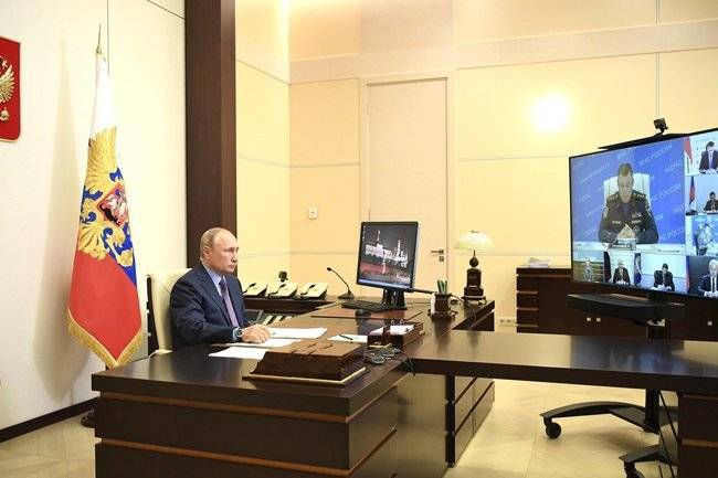 Владимир Путин - Александр Усс - Путин в гневе. Прокуратура бросилась разбирать катастрофу в Норильске - infox.ru - Россия - Красноярский край - Норильск