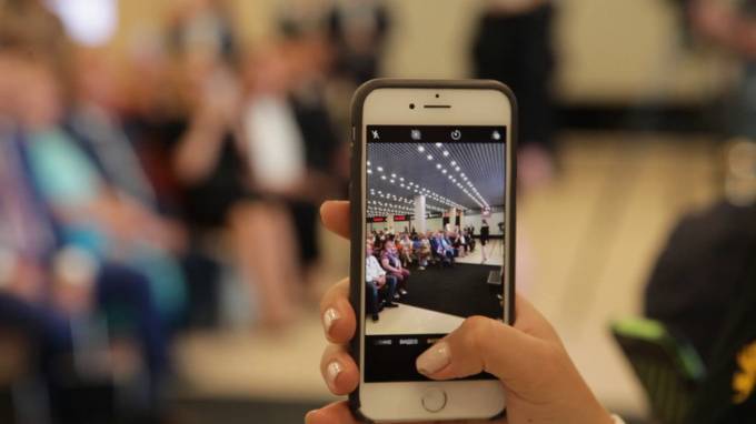 Apple блокирует iPhone, украденные во время протестов в США - piter.tv - США - Нью-Йорк - Филадельфия - По