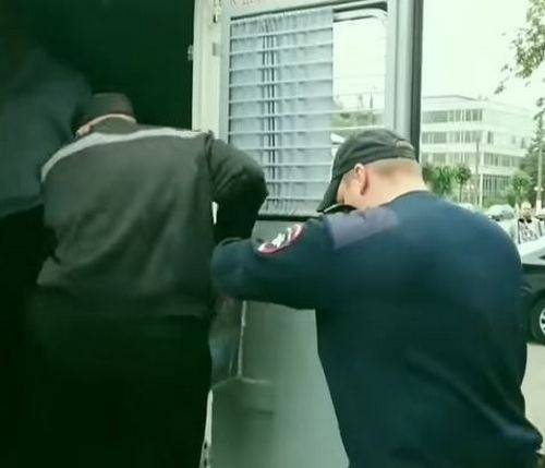 Житель Ноябрьска арестован по обвинению в использовании ребенка для съемок порнографии - znak.com - Россия - Ноябрьск