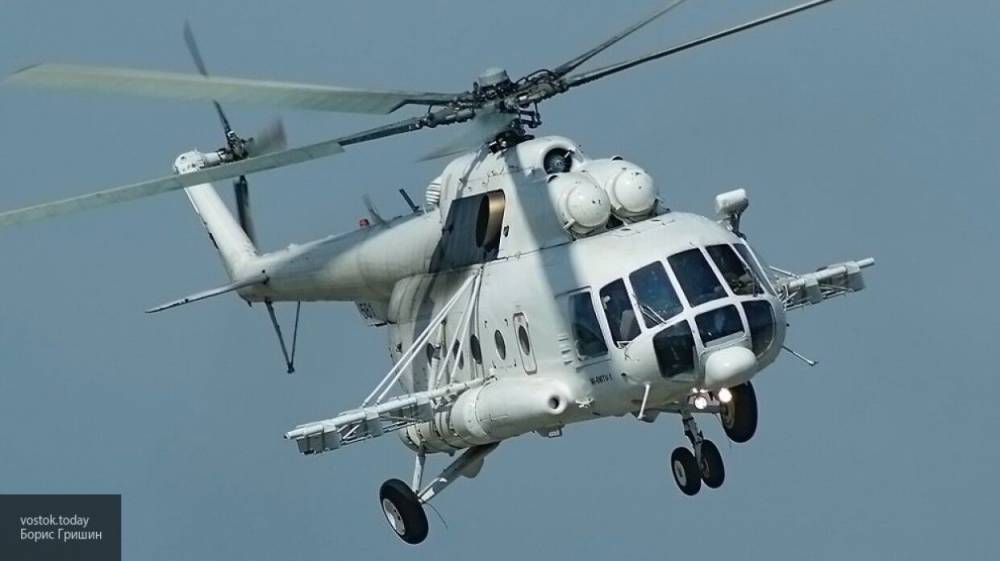 Опубликованы кадры экстренной посадки вертолета Ми-8 под Гжелью - polit.info