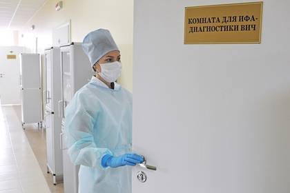 На ВИЧ-инфицированную россиянку завели дело за секс с тремя мужчинами - lenta.ru - Санкт-Петербург - Калужская обл.