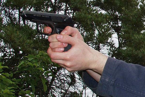 В селе в Башкирии устроили стрельбу из-за девушки - trud.ru - Башкирия - район Учалинский