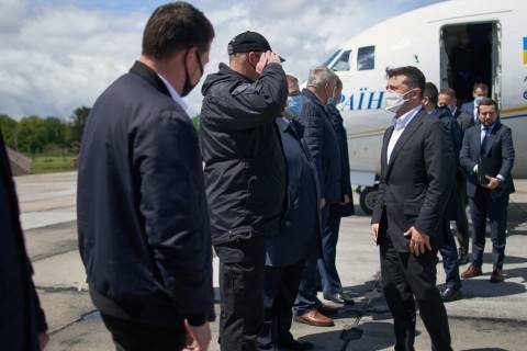 Владимир Зеленский - Владимир Зеленский будет два дня проверять Хмельницкую область: появился список посещений президента - mignews.com.ua - Украина - Хмельницкая обл.