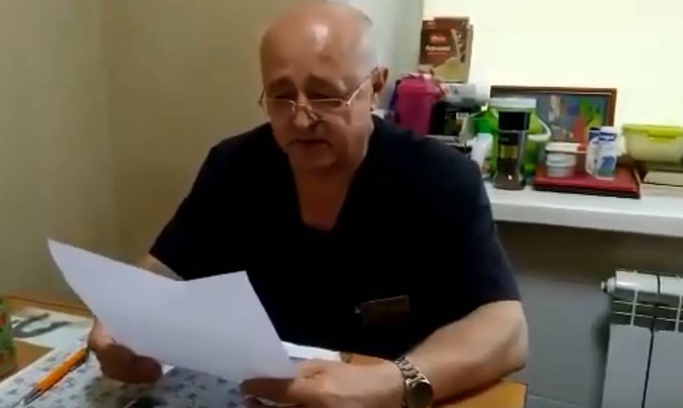 Врачам в Алтайском крае предложили идти в санитары и уборщики - tv2.today - Алтайский край