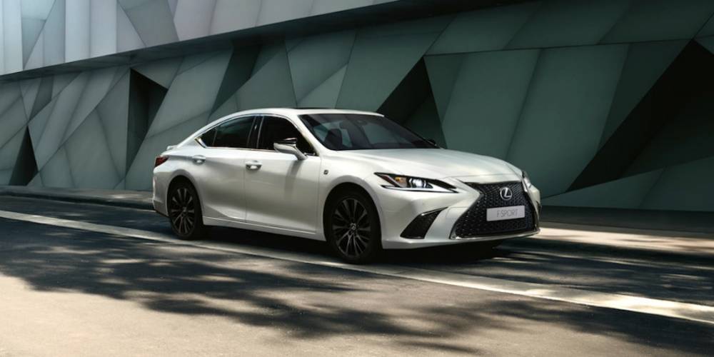 Lexus ES с базовым мотором получил версию F Sport в России - autonews.ru - Россия