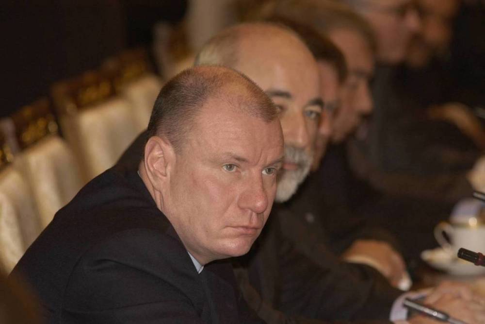 Владимир Потанин - Богатейший миллиардер России потерял 1,5 млрд долларов после ЧП в Норильске - mk.ru - Россия - Китай - Норильск