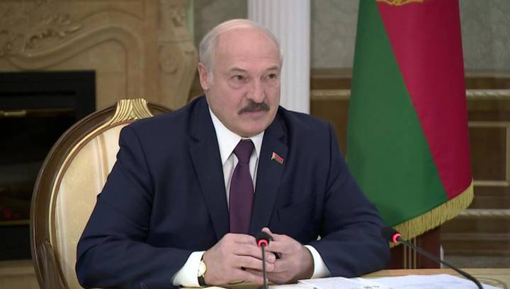 Александр Лукашенко - Валерий Цепкало - Лукашенко сравнил своего соперника на выборах с хряком - vesti.ru - Белоруссия