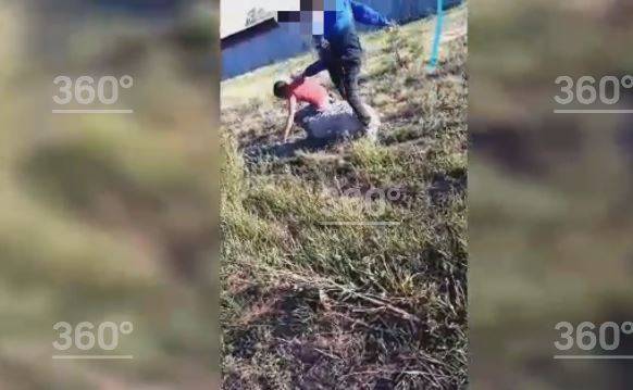 Подростки избили сверстника на Алтае и сняли это на видео - 7info.ru - респ. Алтай