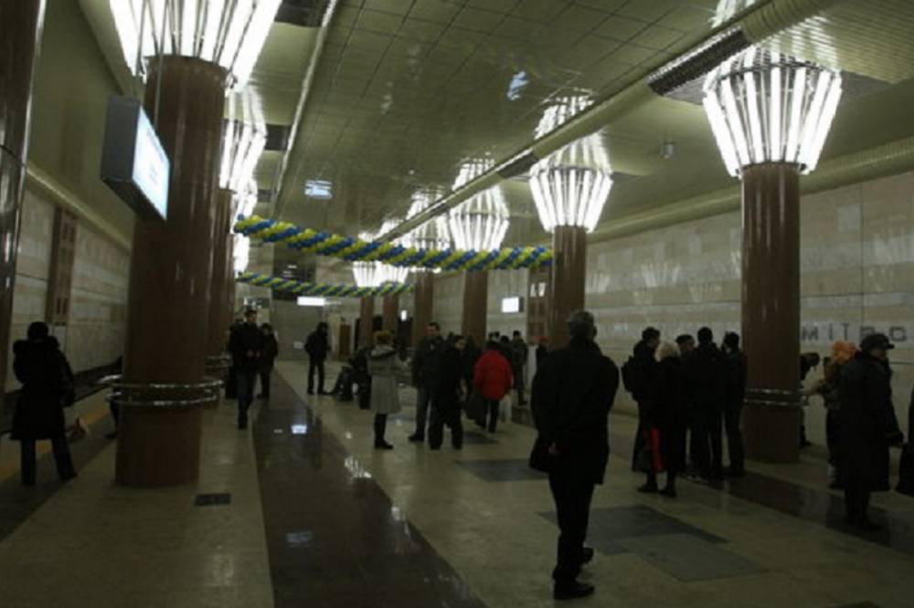 Наталья Макогон - Сотрудники киевского метро рассказали, что произошло с неисправным табло на "Демеевской" - newsone.ua - Украина