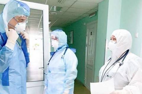 Коронавирус в Украине: в Ровенской области уволились более 300 медиков - mignews.com.ua - Украина - Ровенская обл.