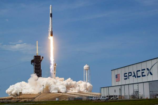Илон Маск - Компания SpaceX в пятый раз запустила на орбиту одну и ту же ракету - trud.ru - США