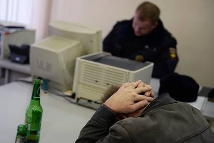 Оксана Пушкина - В России задумали отрезвить родителей-алкоголиков - lenta.ru - Россия