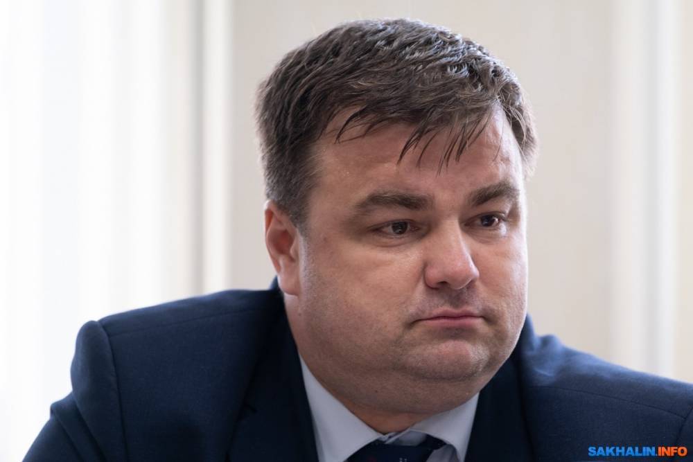 Александр Романов - Валерий Лимаренко - Под бывшего министра природных ресурсов Сахалина создали МКУ в областном центре - sakhalin.info - Южно-Сахалинск