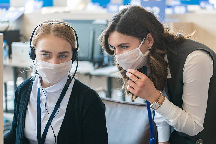Около 3 тысяч заявок в день поступает на горячую линию по COVID-19 в Москве - vm.ru - Москва