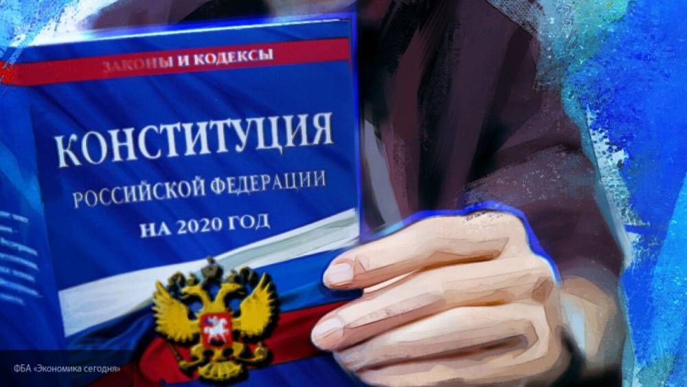 Владимир Путин - Людмила Дудова рассказала о новом обсуждении поправок в Конституцию - polit.info - Россия - Конституция