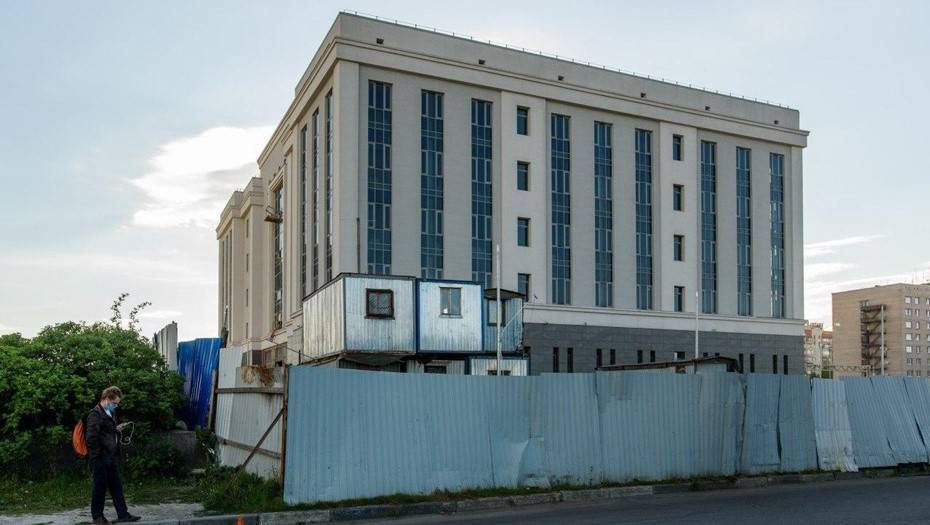 Строящемуся зданию суда в Петербурге грозит обрушение - dp.ru - Москва - Ленинградская обл. - Санкт-Петербург