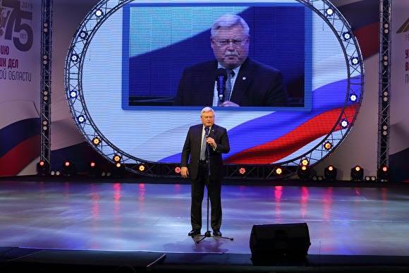 Сергей Жвачкин - Томский губернатор Сергей Жвачкин обвинил врачей в распространении COVID-19 - znak.com - Томск - Томская обл.