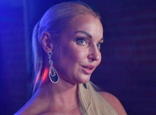 Анастасия Волочкова - Анастасия Волочкова готова оплатить "экс-любовнику" лечение в "психушке" - bimru.ru - Тверь