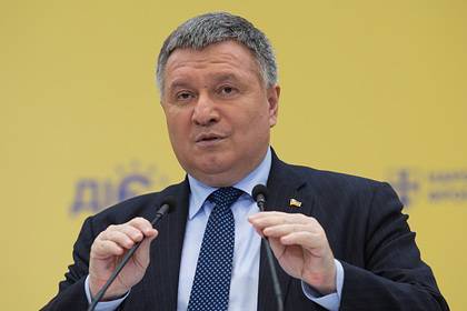 Арсен Аваков - Аваков объяснил изнасилование украинки в полиции нравами общества - lenta.ru - Украина