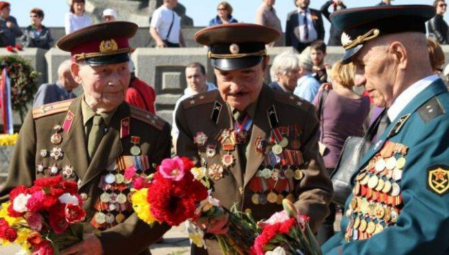 Эгил Левитс - Президент Латвии добился ужесточения закона о запрете советской символики - eadaily.com - Латвия