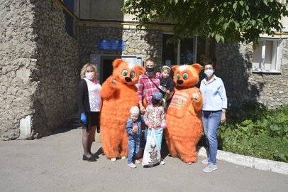 Подарочные наборы с игрушками получили дети в Уфе от «Галамарта» к 1 июня - ufacitynews.ru - Уфа